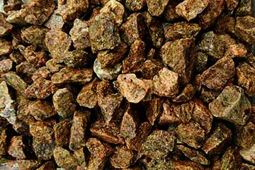 大分市 サビ砂利 錆砂利配達販売